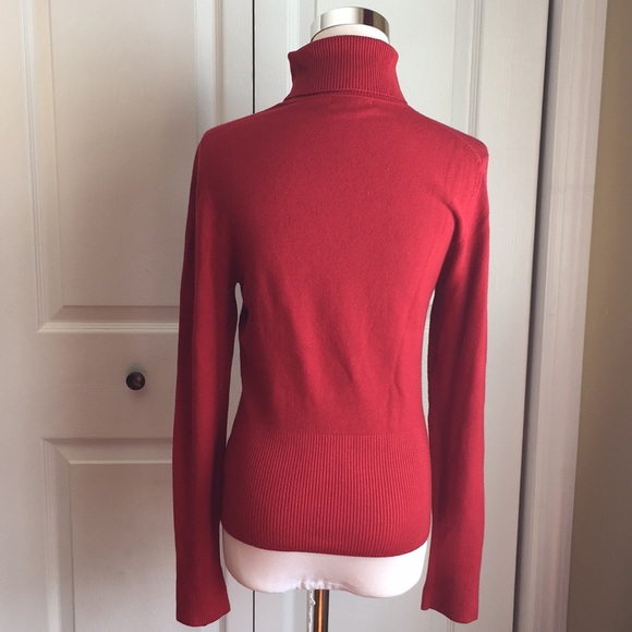 BCBGMaxAzria Red knit fitted turtleneck sweater - Picture 4 of 4